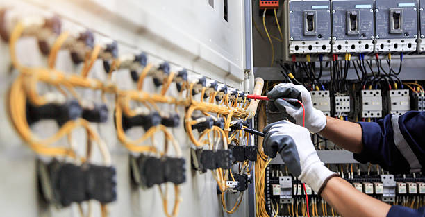 Professional Electrician technician working in Daleville, IN